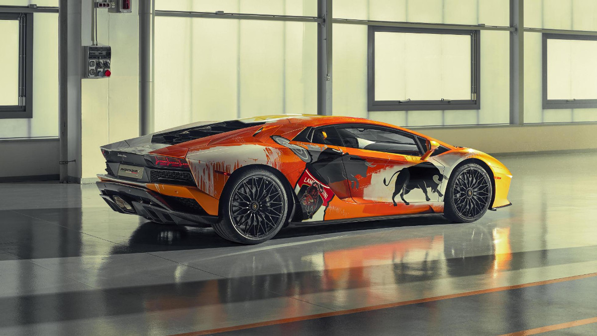 Lamborghini and Skyler Gray collaborate on an art car