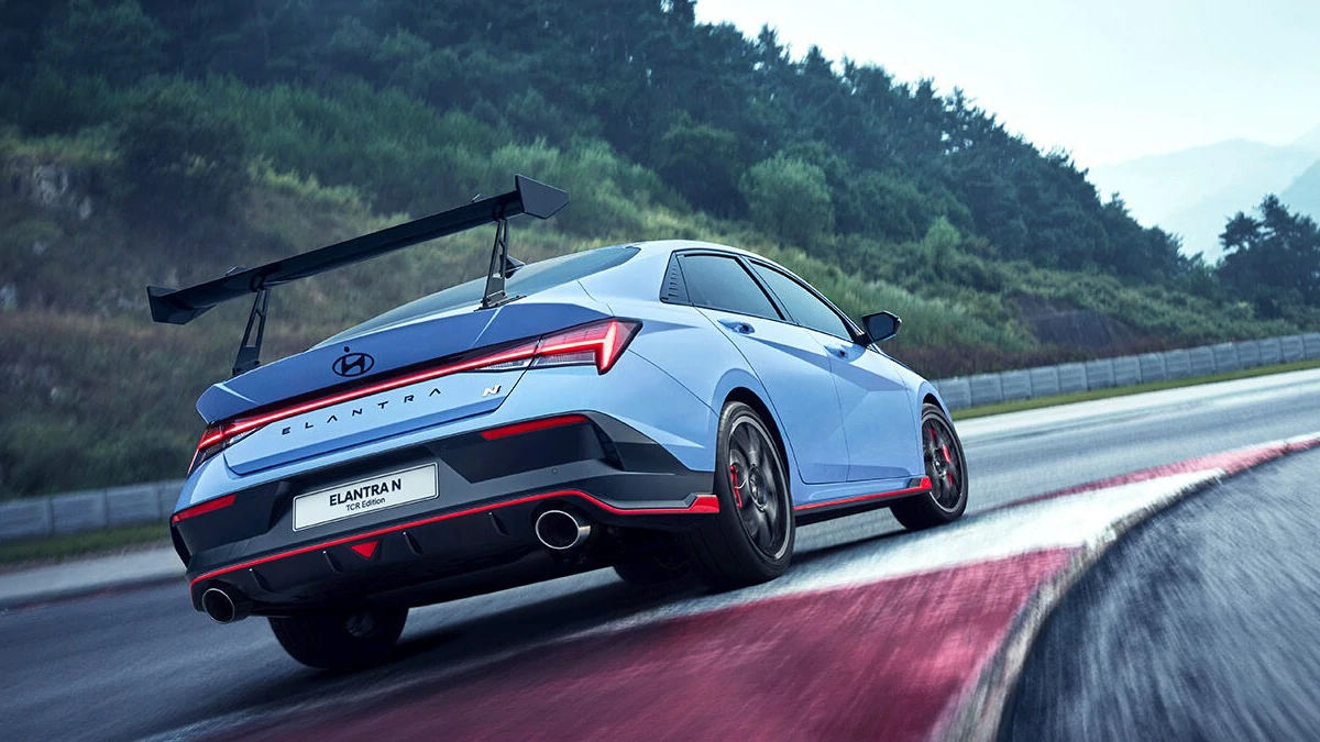 Hyundai Elantra N Tcr Edition Gets A Massive Adjustable Wing