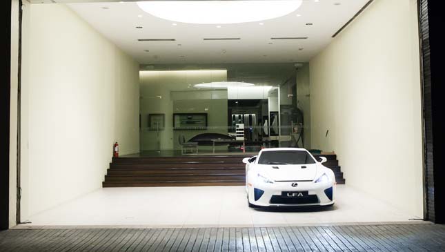 Taking care of the Lexus LFA