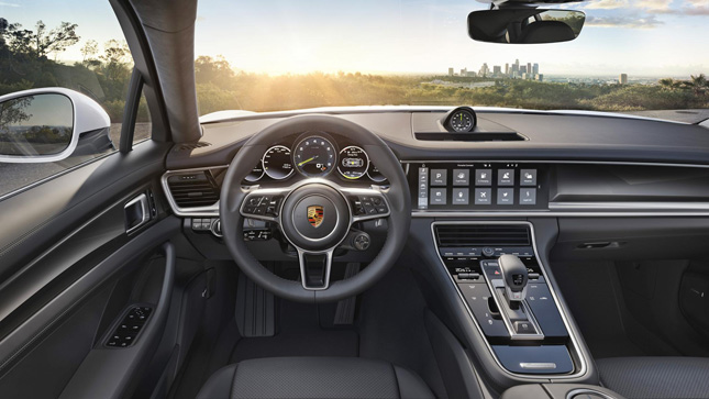 Porsche Panamera 4 E-Hybrid