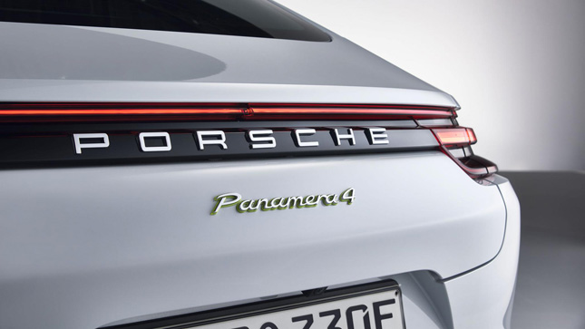 Porsche Panamera 4 E-Hybrid