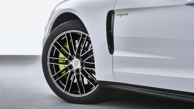 Porsche Panamera 4 E-Hybrid