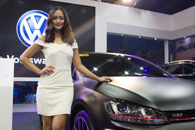 PIMS 2016 booth babes