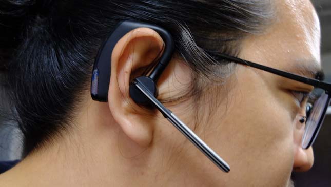 Plantronics Voyager Legend Bluetooth headset