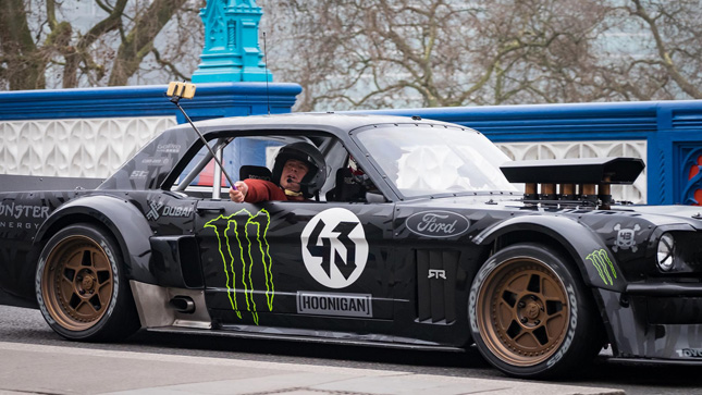 Matt LeBlanc returns as 'Top Gear' host