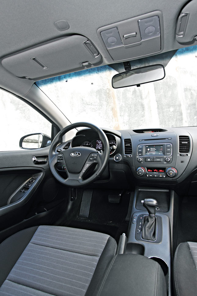 Kia Forte Koup EX AT