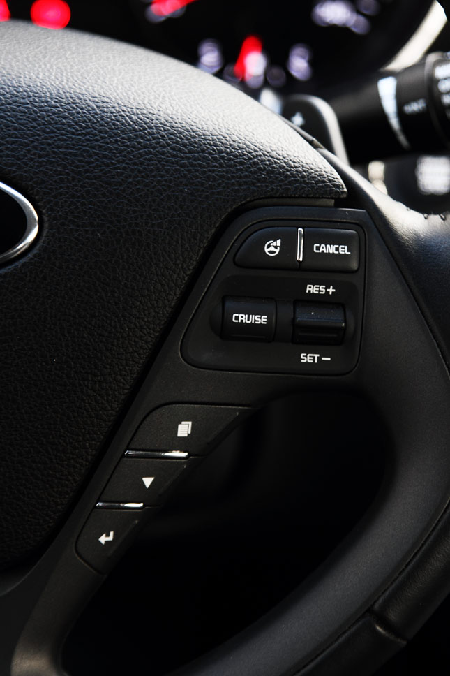 Kia Forte Koup EX AT