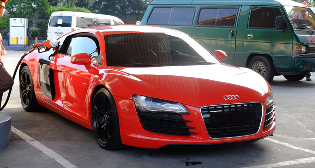 Shell PH mixes coffee with some kick-ass supercars