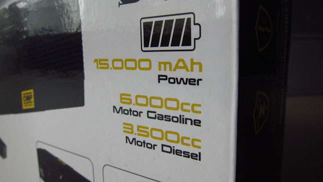 Power bank for jumpstarting cars