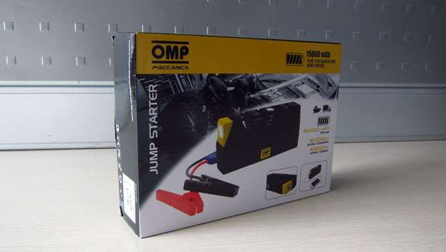 Power bank for jumpstarting cars