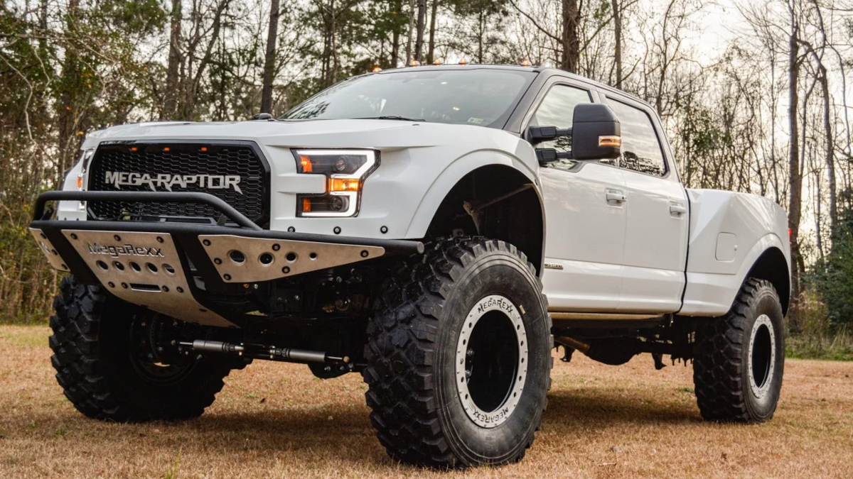 Check out the Ford F-250 MegaRaptor by MegaRexx Trucks