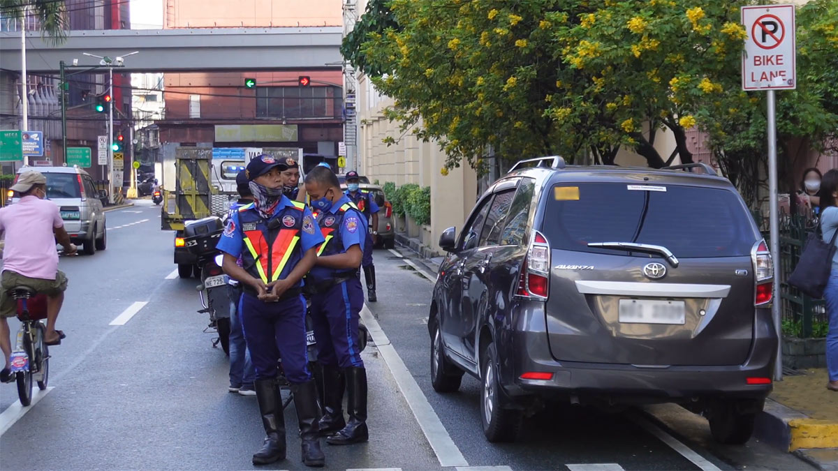 bike lane violators apprehended by MMDA during road clearing operations in manila city
