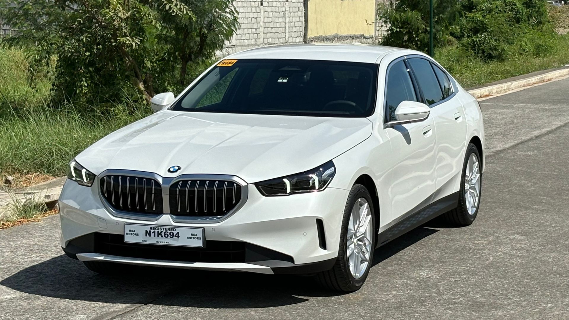 2024 BMW 520i Philippines Review, specs, prices