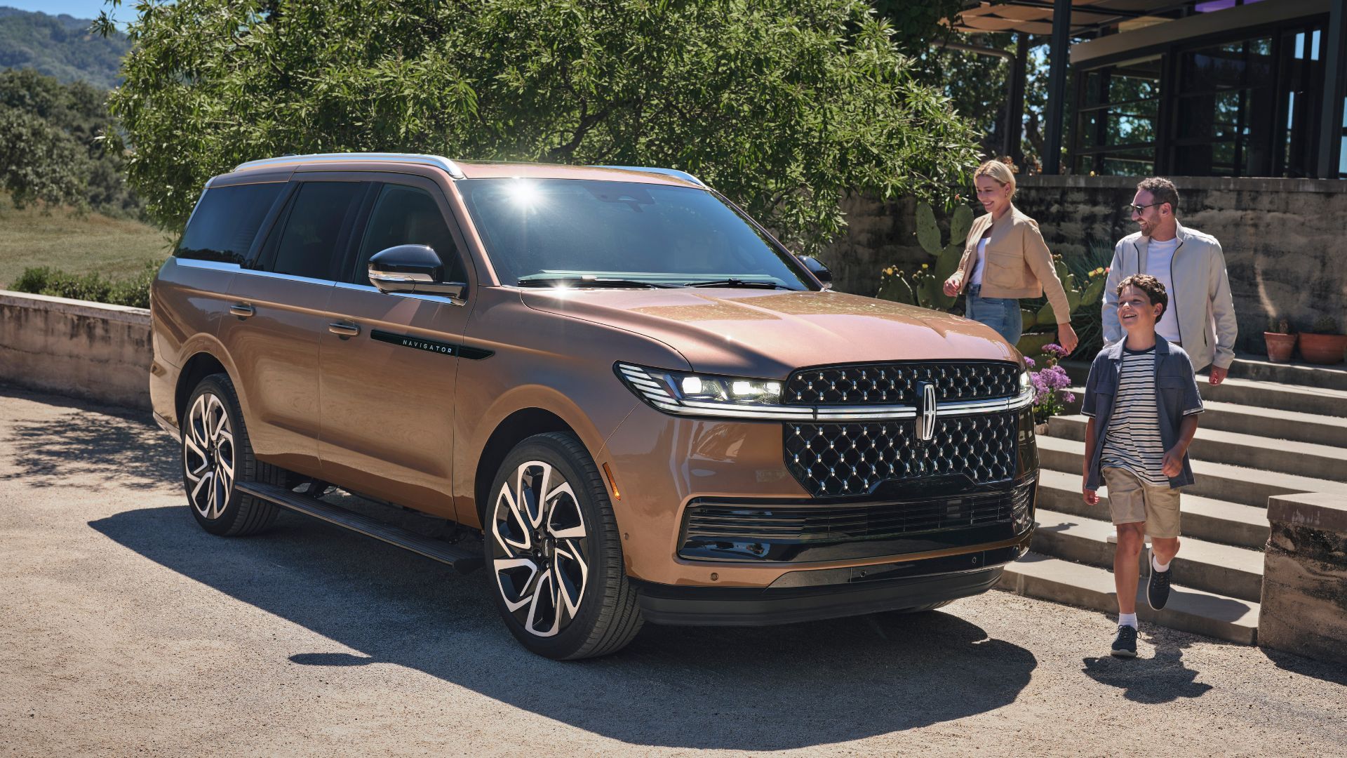 2025 Lincoln Navigator Black Label front view