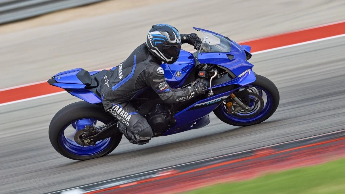 Yamaha R9 2025 Launch, Prices, Specs, Features