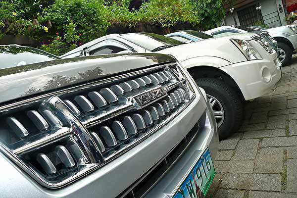 TopGear.com.ph - 2010 Isuzu Alterra with iNavi historical road trip