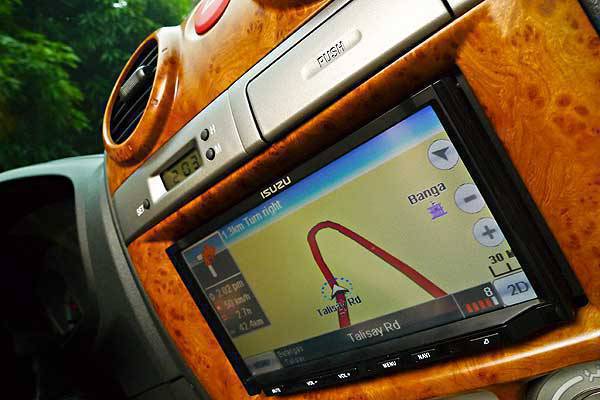 TopGear.com.ph - 2010 Isuzu Alterra with I-Nav System historical road trip
