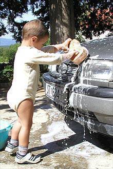 TopGear.com.ph Philippine Car Features - Car wash (photo from SXC.hu)