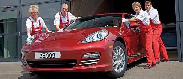 TopGear.com.ph Philippines car News - Porsche builds 25,000th Panamera, to produce hybrid version