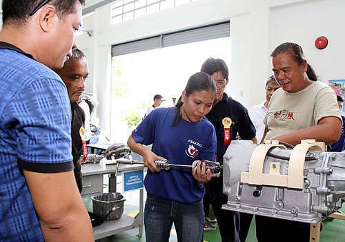 TopGear.com.ph Philippine Car News - Isuzu Tesda Scholars