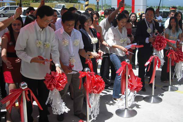 TopGear.com.ph Philippine Car News - Nissan Bataan opening