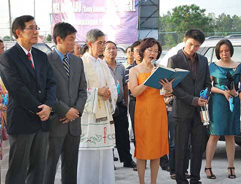 TopGear.com.ph Philippine Car News - Foton Pampanga