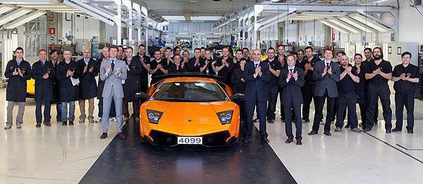 TopGear.com.ph Philippine Car News - Lamborghini rolls out last Murcielago