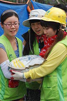 TopGear.com.ph Philippine Car News - Hyundai brings corporate social initiative to the Philippines