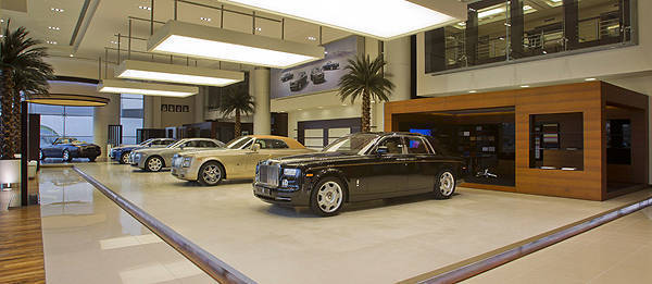 TopGear.com.ph Philippine Car News - World's largest Rolls-Royce showroom opens in Abu Dhabi