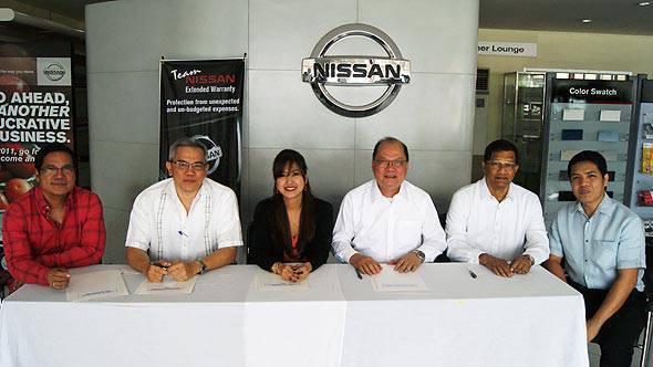  Team Nissan launches extended warranty program. In photo are Doroteo Sornet (Team Nissan VP), Rene Limcaoco (Team Nissan Managing Director), Sharon Camesa (AWS Country Manager & GAPCorp Business Dev’t Regional Manager),Ramon Dimacali (Federal Phoenix Assurance President), Brian D’Souza (FPA Senior Vice President), and Michael Villa-Real (FPA Asst. VP).