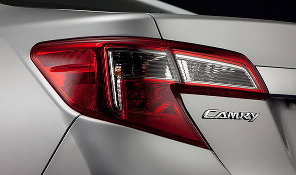 TopGear.com.ph Philippine Car News - Another day, another next-generation Toyota Camry teaser