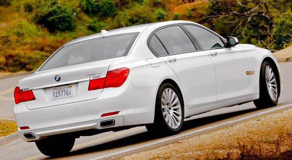 White is world's most popular car color