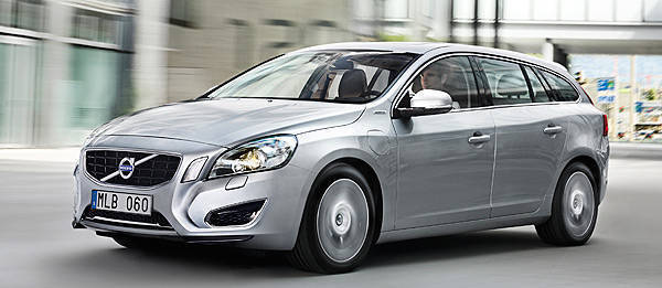 Volvo reveals production model V60 Plug-In hybrid