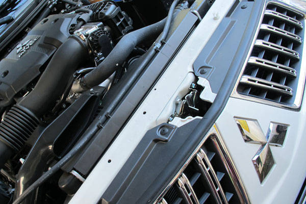 Mitsubishi Montero Sport gasoline