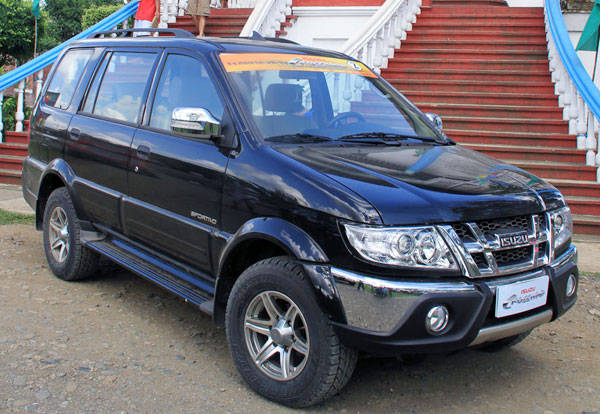 2012 Isuzu Crosswind