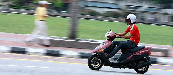 TopGear.com.ph Philippine Car News - Online petition asks DTI to stop ICC sticker drive on motorcycle helmets