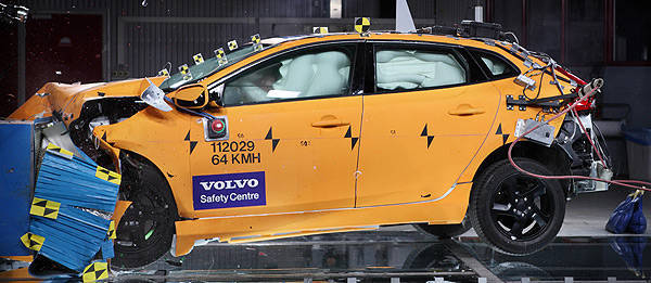 TopGear.com.ph Philippine Car News - Volvo V40 earns Euro NCAP's highest-ever safety rating