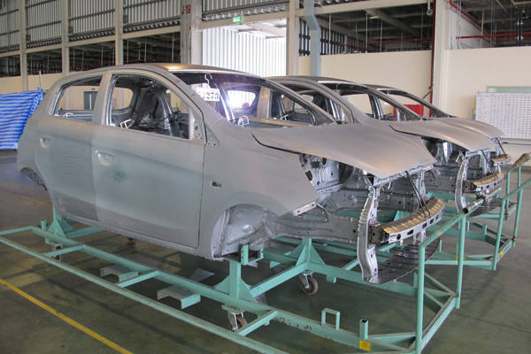 Mitsubishi Mirage factory