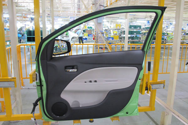 Mitsubishi Mirage factory