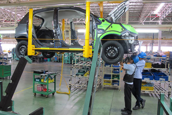Mitsubishi Mirage factory