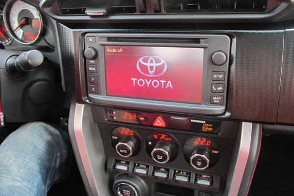 Toyota GT86's audio head unit
