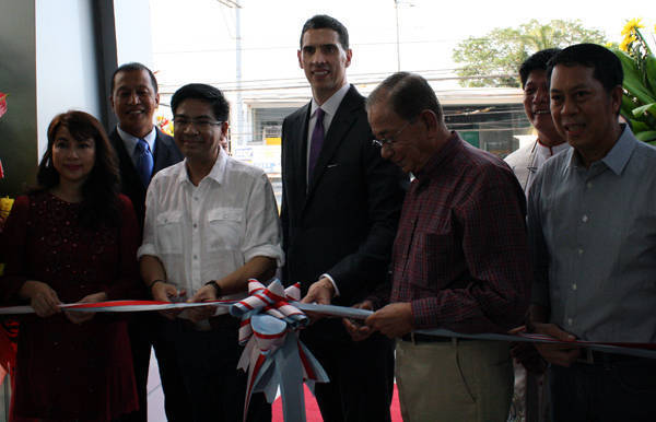 Ford PH opens Cainta dealership