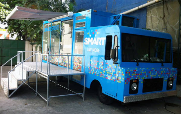 Smart Store on Wheels