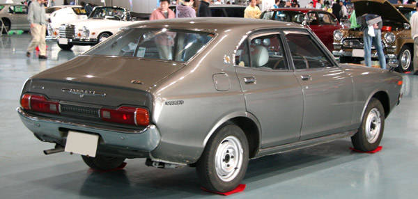 Nissan Violet