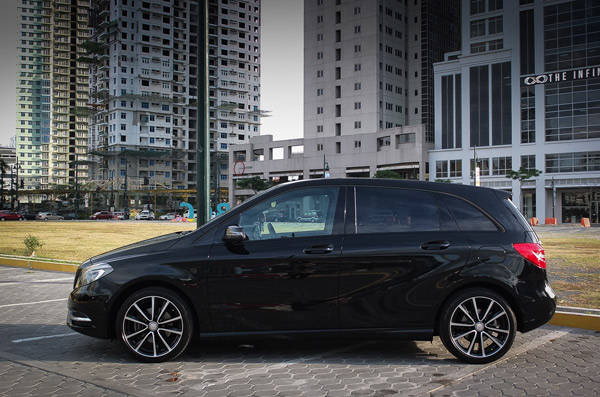 2013 Mercedes-Benz B-Class B200 Night Package