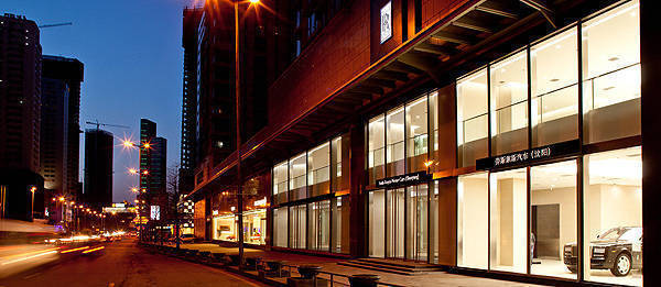 Rolls-Royce opens its largest-ever showroom in China TopGear.com.ph Philippine Car News - Rolls-Royce opens its largest-ever showroom in China