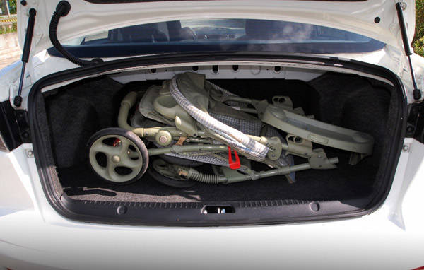 Mitsubishi Lancer EX 1.6 GLX MT