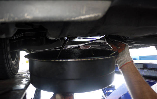 Why changing oil is easier with Shell