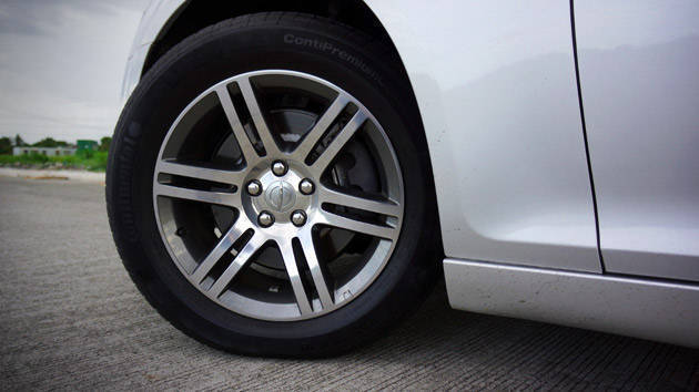 Review: Chrysler 300C V6