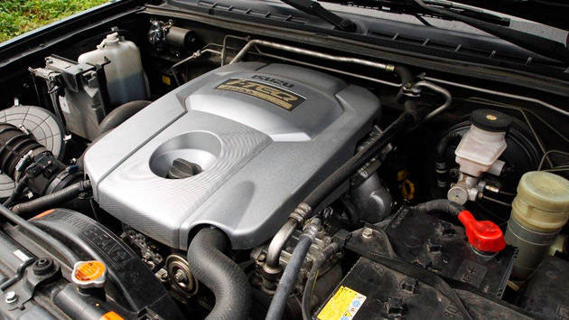 Review: Isuzu Alterra 4x2 MT Urban Cruiser X | Top Gear Philippines